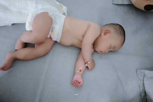 泸州孕妇显怀早的原因